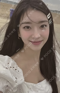 STAYC THE FIRST PHOTOBOOK STAY IN CHICAGO POP-UP STORE REWARD