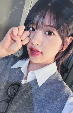 2024 IVE 2nd FANMEETING [MAGAZINE IVE] PHOTOCARD HOLDER YUJIN photocard image