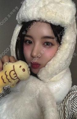 2025 SEASON'S GREETINGS [Second Invitation] Hellolive shop LUCY photocard image