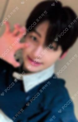 Last Bell YIZHIYU JIHOON photocard image