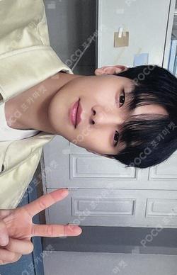 2023 MONSTA X 7TH OFFICIAL FANCLUB MONBEBE FAN－CONCERT [MX FRIENDS] PHOTOCARD HOLDER SHOWNU photocard image