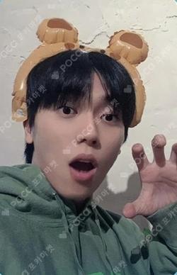 2024 SEASON'S GREETINGS [CHESS MATE] SOUND WAVE MINKYUN photocard image