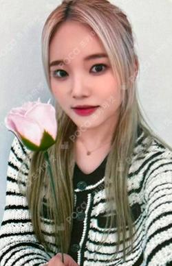 2024 Weeekly 1st Fanmeeting WU(Weeekly University) in Japan TRADING CARD LEE SOOJIN photocard image