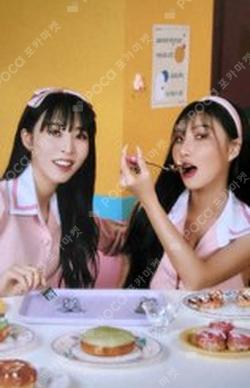 2023 MAMAMOO SEASON'S GREETINGS MOOMOO'S DONUTS Unit photocard image