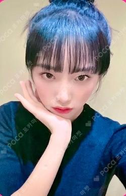 SMARTPHONE SOUNDWAVE YENA photocard image