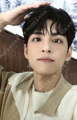2024 DAY6 SPECIAL CONCERT 'The Present' REWARD WONPIL photocard image