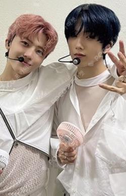 ISTJ MU-MO SHOP Unit photocard image