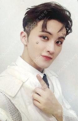 ISTJ KMS MARK photocard image