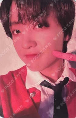 ISTJ Poster Ver. WHOSFAN CHINA crop ver.