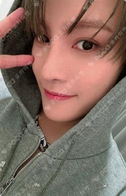 Give Me That KTOWN4U LUCKY DRAW YANGYANG photocard image