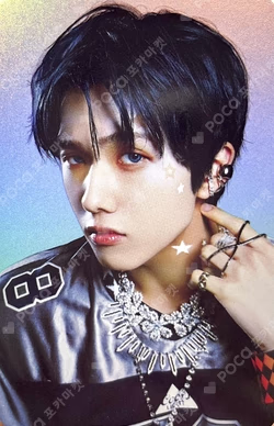 ISTJ [DREAM Agit : Let’s get down] POSTCARD + HOLOGRAM PHOTO CARD SET