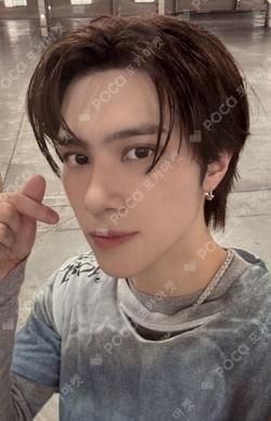 Give Me That KTOWN4U LUCKY DRAW HENDERY photocard image
