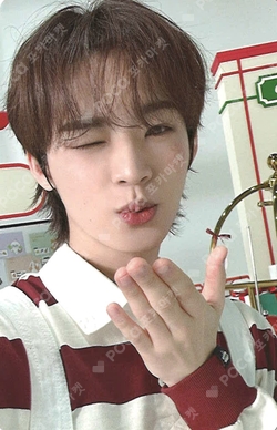 ONF Onkkomiz NohYummy ヒョジン Pocamarket, ONF HYOJIN ONKKOMIZ EXPRESS POP-UP STORE PVC
