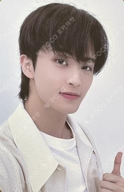 ISTJ EVERLINE MARK photocard image