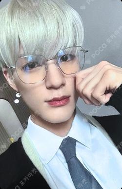 ISTJ Photobook Ver. StarRiver