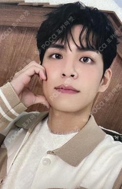 2024 DAY6 SPECIAL CONCERT 'The Present' ACRYLIC PHOTOCARD STAND WONPIL photocard image