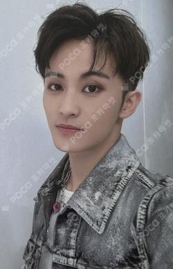 ISTJ EVERLINE MARK photocard image