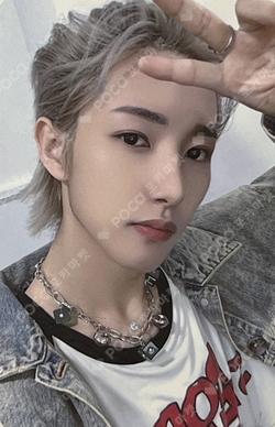 ISTJ EVERLINE RENJUN photocard image