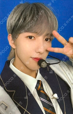 ISTJ YIZHIYU RENJUN photocard image
