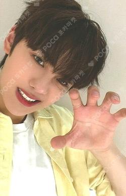 YOUTH IN THE SHADE SOUND WAVE LUCKY DRAW KIM GYUVIN photocard image