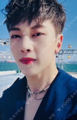 You had me at HELLO SOUND WAVE SEOK MATTHEW photocard image