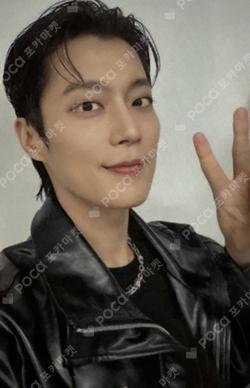 HIGHLIGHT LIVE 2024 [LIGHTS GO ON, AGAIN] BEHIND PHOTO BOOK HIGHLIGHT SHOP YOON DU JUN photocard image