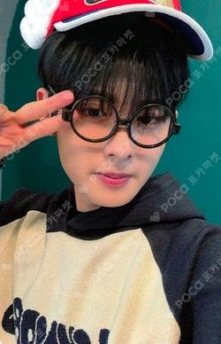 YOUNI-T EVERLINE WOONO photocard image