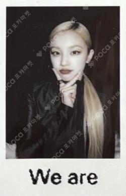 We are WEVERSE YUQI photocard image