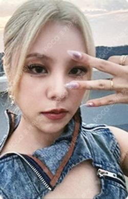 IN the mood RANDOM PHOTOPACK Whee In photocard image