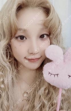 We are APPLEMUSIC YUQI photocard image