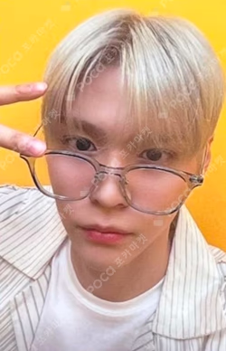 ODYSSEY APPLEMUSIC LUCKY DRAW EUNSEOK photocard image