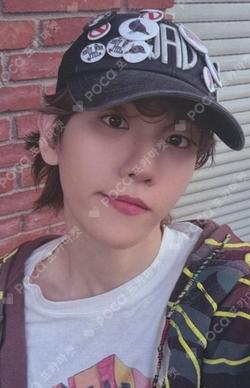 Essence of Reverie kiwee Ver. BAEKHYUN photocard image