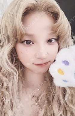 We are KTOWN4U YUQI photocard image