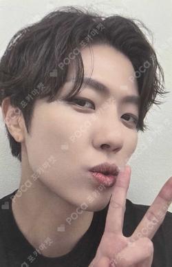 2023 INFINITE CONCERT [COMEBACK AGAIN] IN JAPAN PHONE STRAP + RANDOM PHOTOCARD