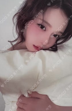 MOEVIR WINTER photocard image
