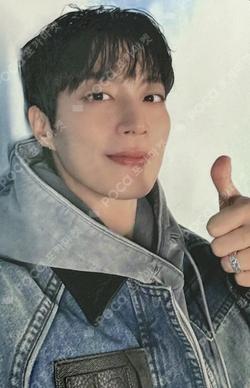 From Real to Surreal SURREAL B VER. YOON DU JUN photocard image