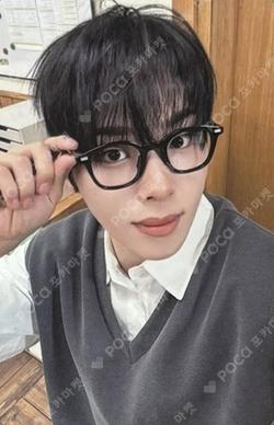KickFlip COMEBACK SHOWCASE [Kick Out, Flip Now!] Amaru photocard image