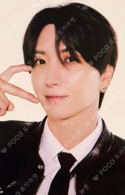 SUPER JUNIOR 20th ANNIVERSARY EXHIBITION [SUPER RECORDS] ACRYLIC PHOTOCARD HOLDER