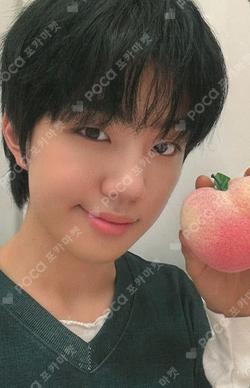 HOT MESS ITTA PARKJIHOO photocard image