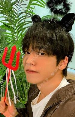 Part.1 ONF:MY IDENTITY SOUND WAVE U photocard image