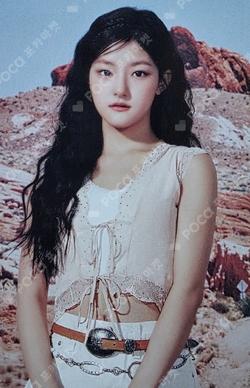 2024 KISS OF LIFE 1ST WORLD TOUR [KISS ROAD] IN NORTH AMERICA TRADING CARD HANEUL photocard image