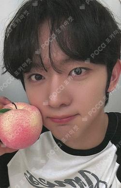 HOT MESS ITTA YOOSEUNGEON photocard image