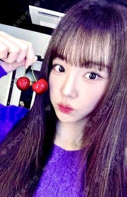 EL7Z UP 2024 SEASON'S GREETINGS SOUND WAVE NANA photocard image