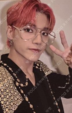ATEEZ WOOYOUNG photocard image