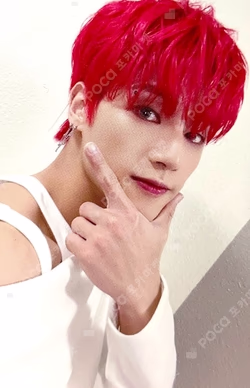 SPIN OFF : FROM THE WITNESS MAKESTAR WOOYOUNG photocard image