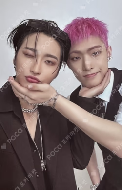 THE WORLD EP.2 : OUTLAW DIARY VER. Unit photocard image