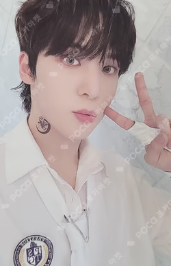 THE WORLD EP.2 : OUTLAW PLATFORM VER. YUNHO photocard image