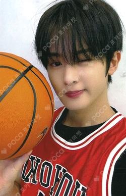 YOUNI-T JUMP UP WOONO photocard image