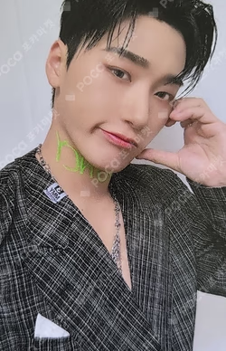 THE WORLD EP.2 : OUTLAW OFFICIAL POP-UP STORE RANDOM ACRYLIC STAND SAN photocard image