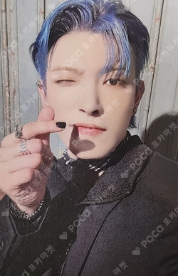 THE WORLD EP.2 : OUTLAW OFFICIAL POP-UP STORE STAMP MAP TOUR EVENT HONGJOONG photocard image